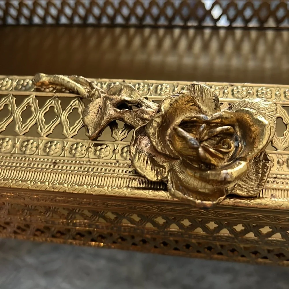 VTG TISSUE Gilt FILIGREE BOX VANITY Roses French Rococo GLAM